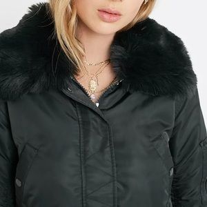 iets frans... Nova Faux Fur Collar Green Bomber Jacket